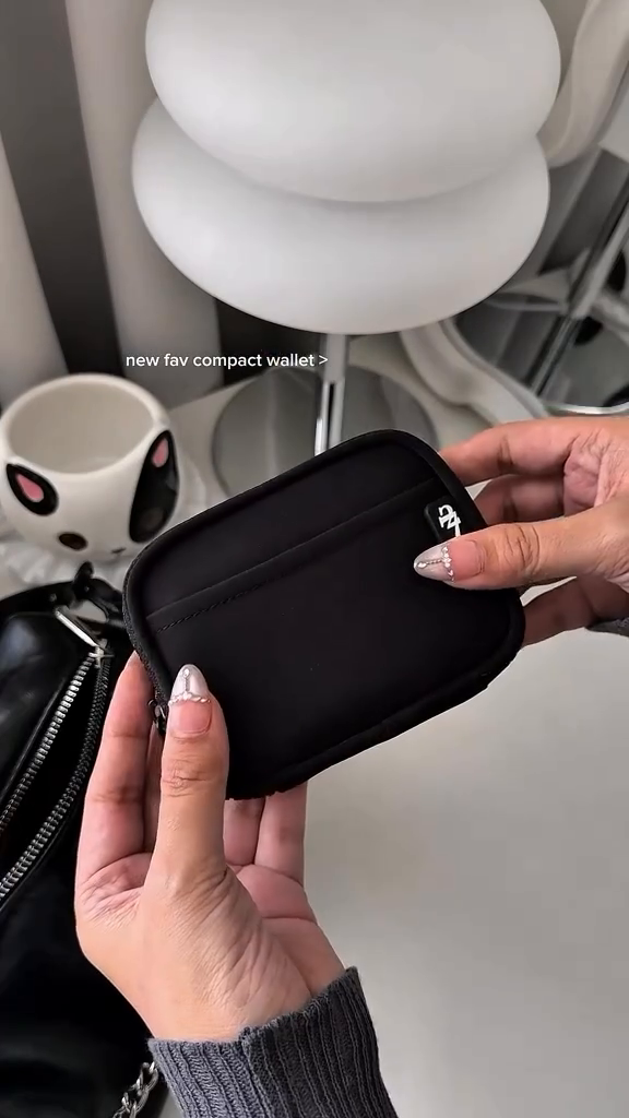 Luxury RFID Blocking Cash & Card Holder Wallet
